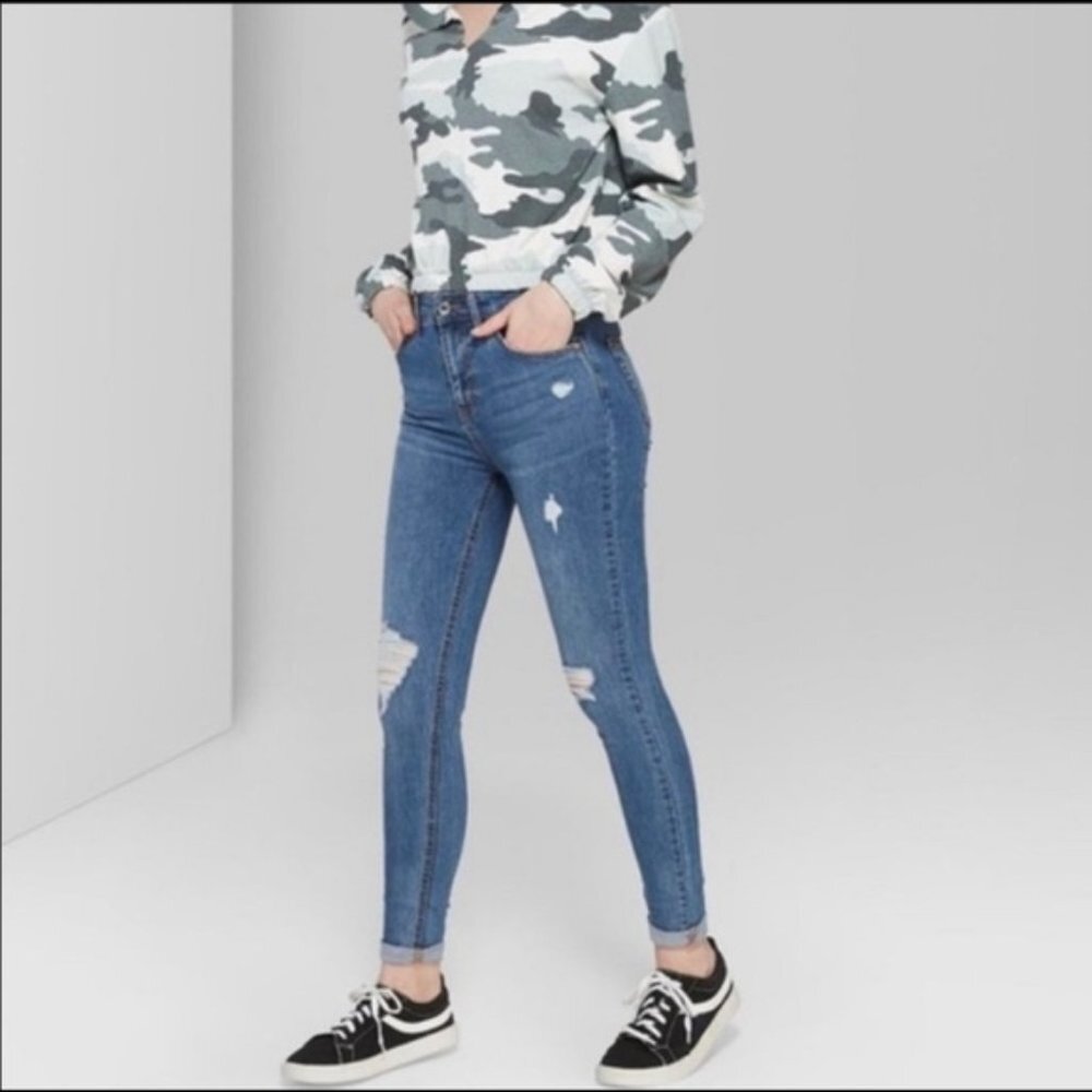 Wild Fable High Rise Skinny Jeans Distressed Size 2